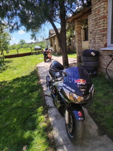 Honda CBR 919 RR