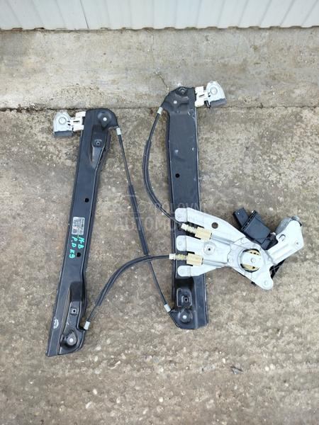 desni podizac stakla