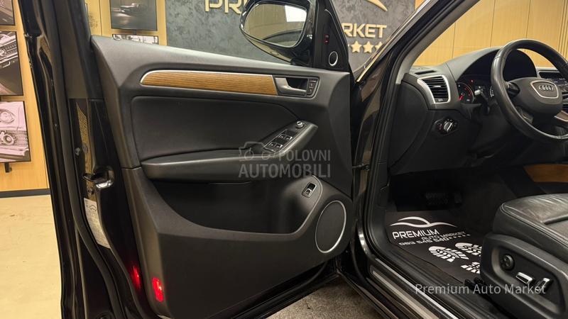 Audi Q5 //3.0 TDI/S LINE/NOV