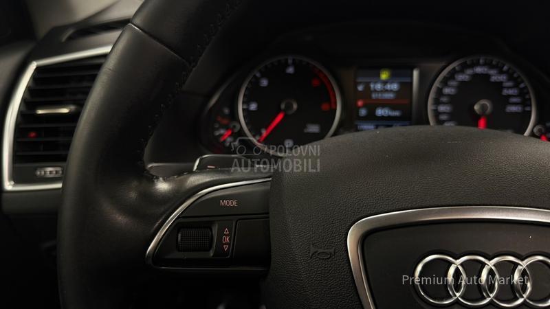 Audi Q5 //3.0 TDI/S LINE/NOV