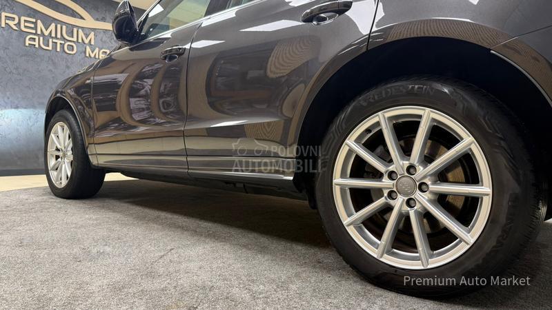 Audi Q5 //3.0 TDI/S LINE/NOV