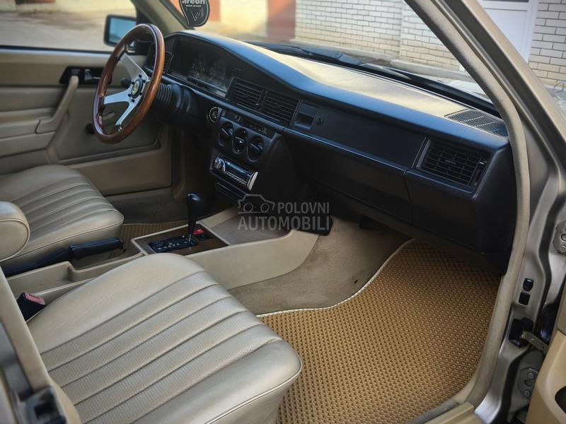 Mercedes Benz 190 