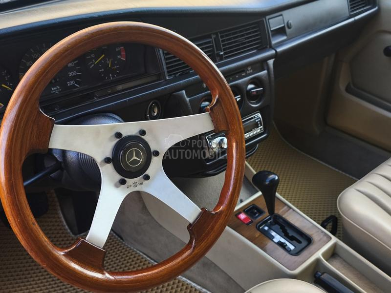 Mercedes Benz 190 