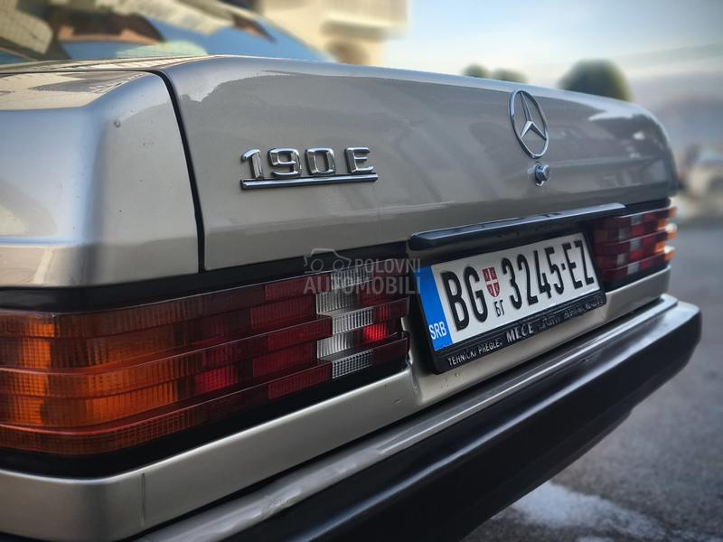 Mercedes Benz 190 