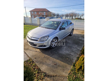 Astra H levo krilo siva za Opel Astra H od 2004. do 2010. god.