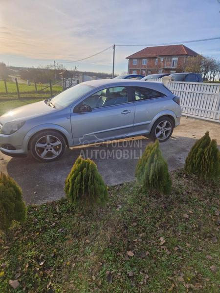 Astra H GTC leva vrata siva