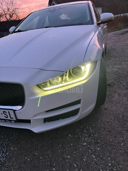 Jaguar XE 