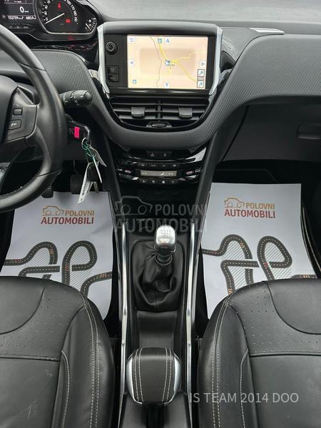 Peugeot 2008 1.6e-HDI FELINE N0V