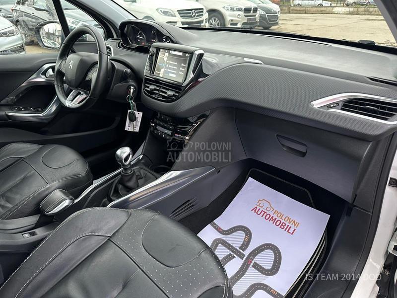 Peugeot 2008 1.6e-HDI FELINE N0V