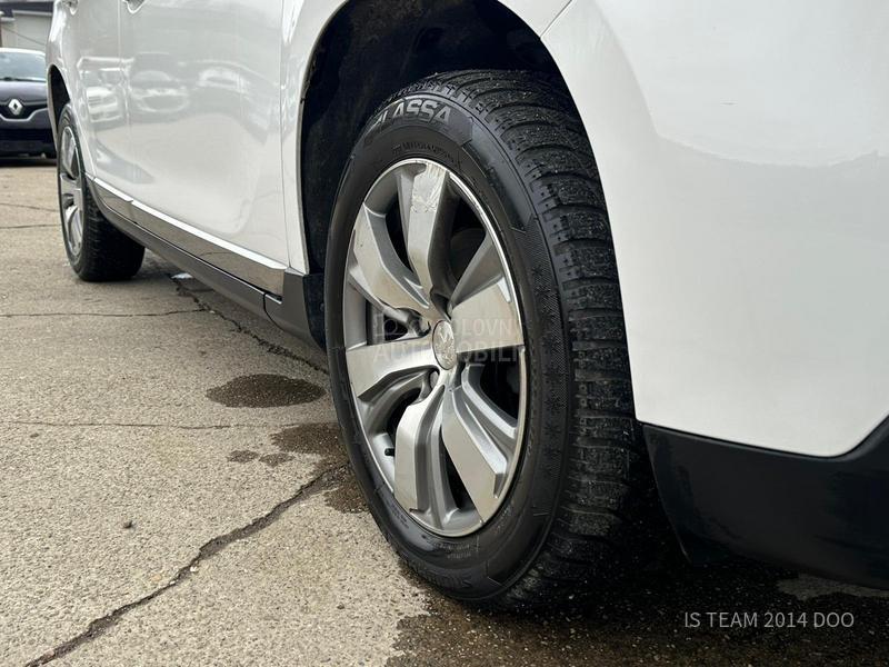 Peugeot 2008 1.6e-HDI FELINE N0V