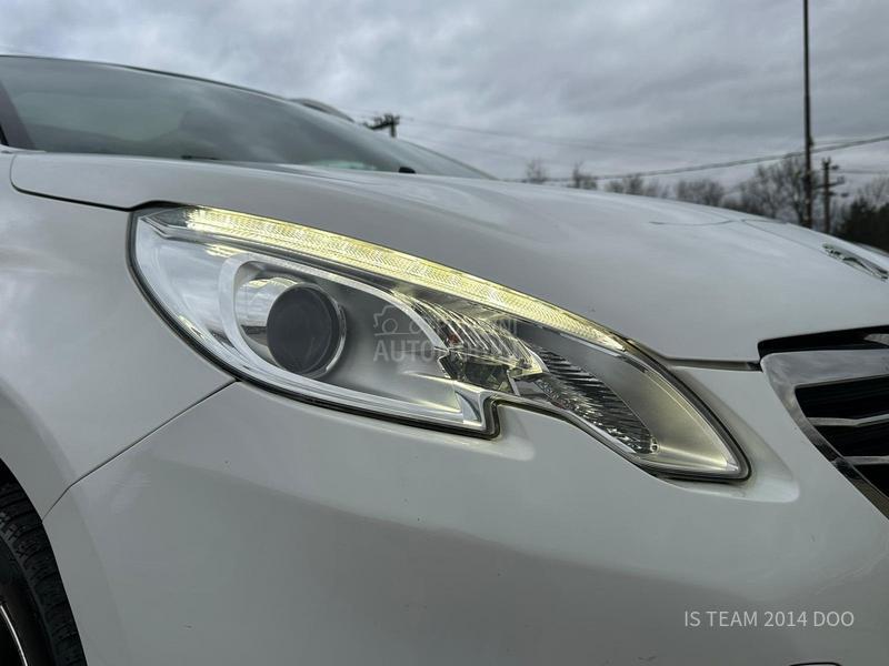 Peugeot 2008 1.6e-HDI FELINE N0V