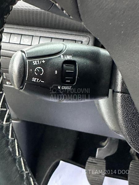 Peugeot 2008 1.6e-HDI FELINE N0V