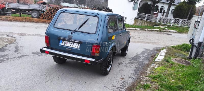 Lada Niva 