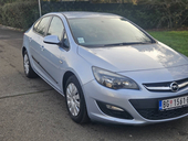 Opel Astra J 