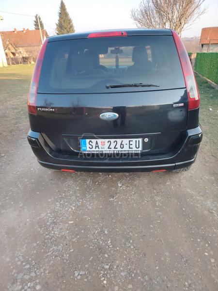 Ford Fusion 1.4