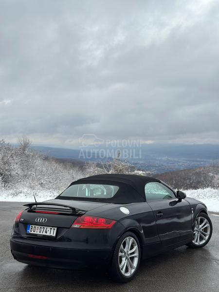 Audi TT S line