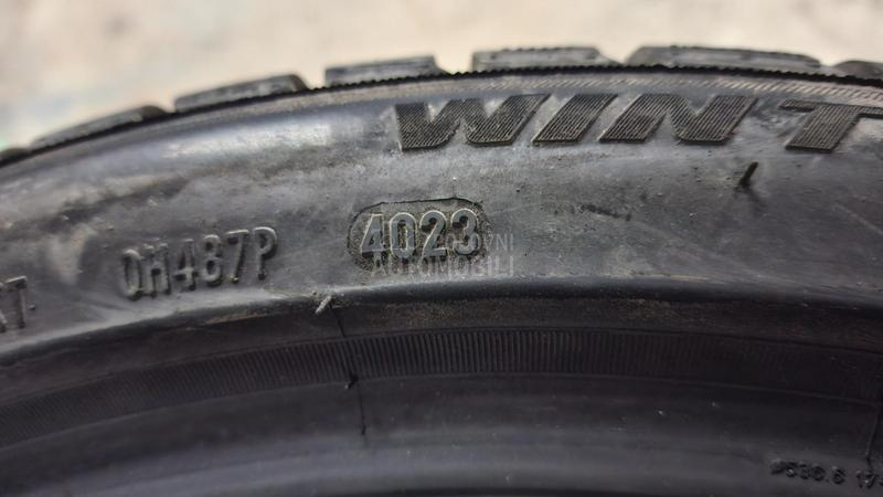 Pirelli 275/35 R21 Zimska