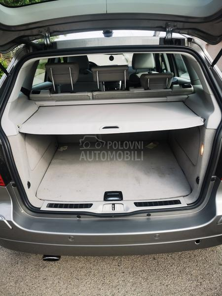 Mercedes Benz B 200 