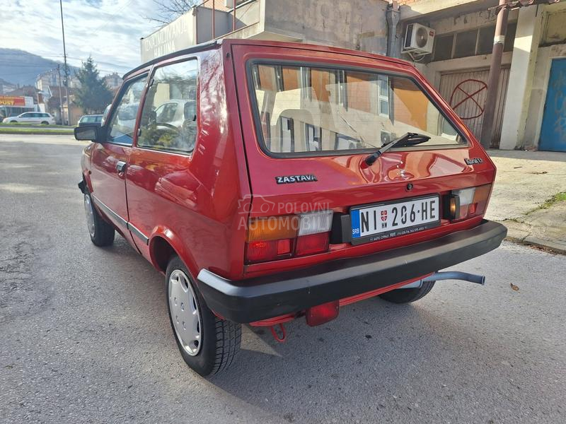 Zastava Koral VREDI POGLEDATI