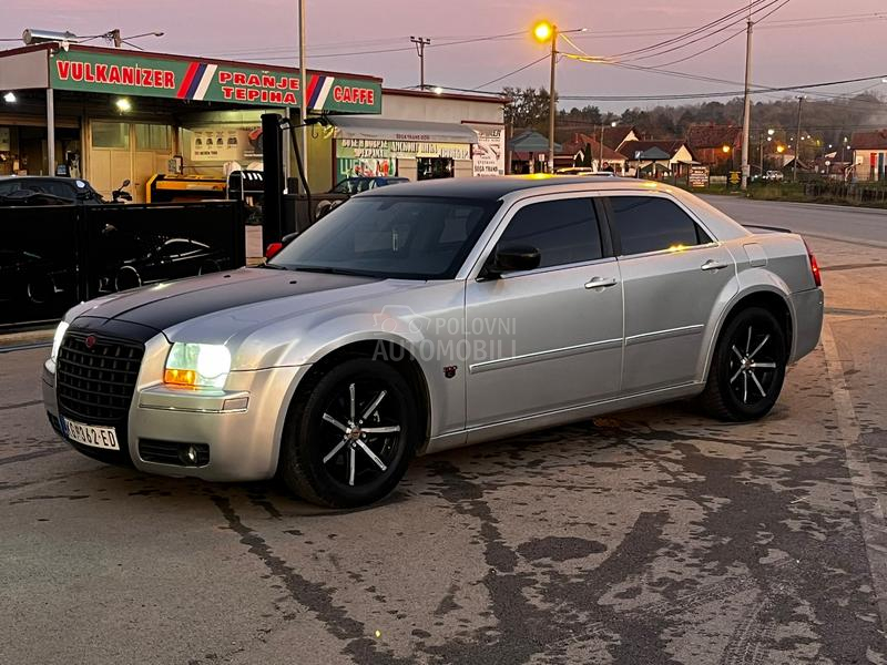 Chrysler 300C 
