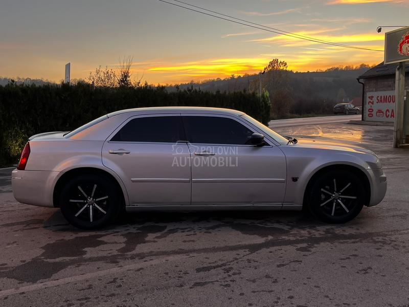 Chrysler 300C 