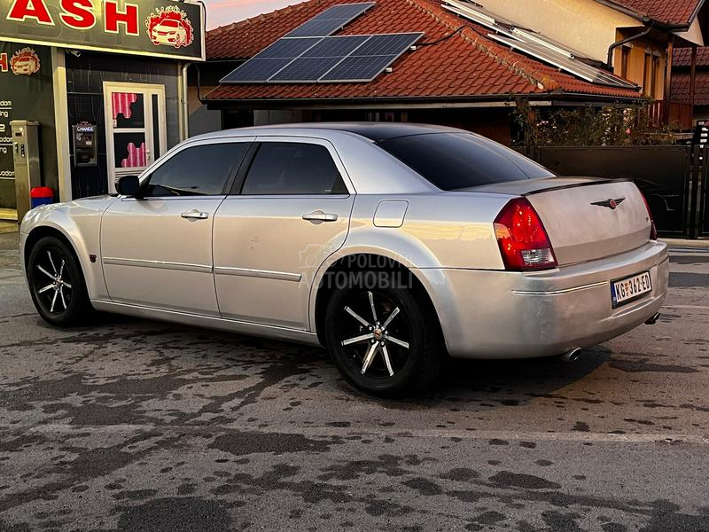 Chrysler 300C 