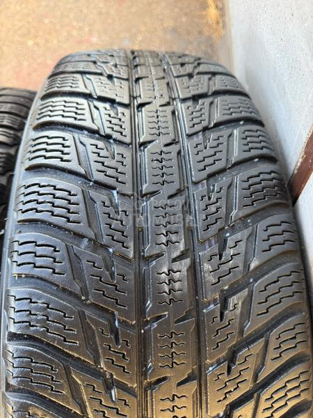 Nokian 225/65 R17 Zimska