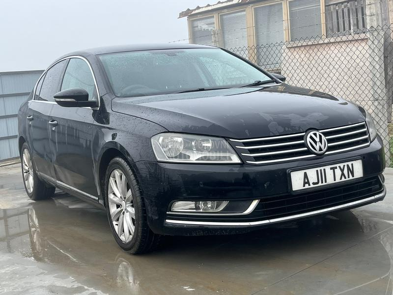 Kompletan auto u delovima