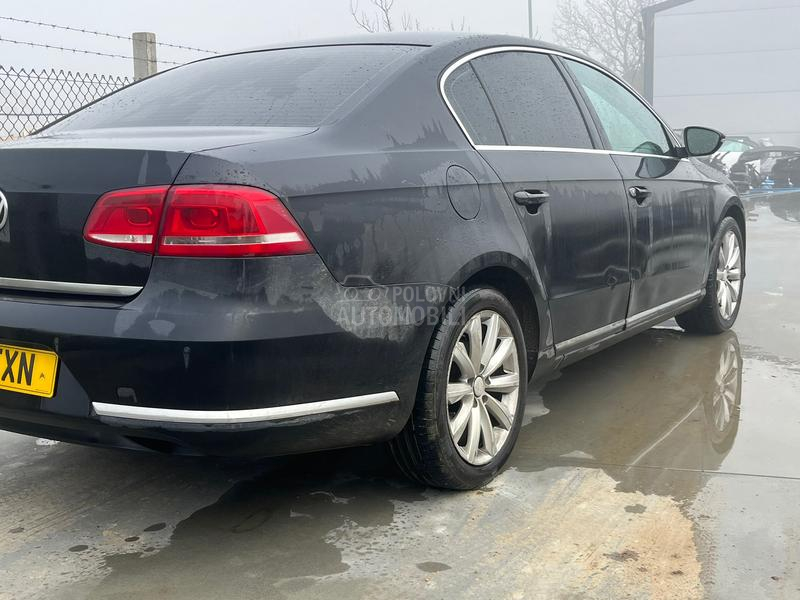 Kompletan auto u delovima