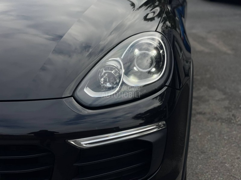 Porsche Cayenne S H Y B