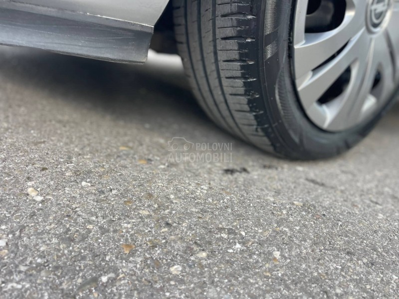 Opel Corsa E O D L I C N A