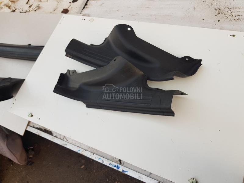 PLASTIKE UNUTRAŠNJE PRAGOVA