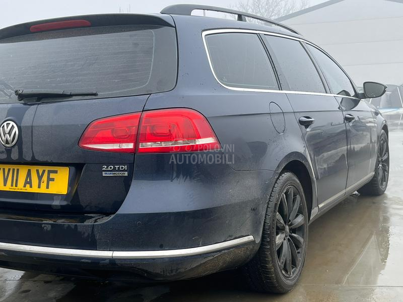 Kompletan auto u delovima