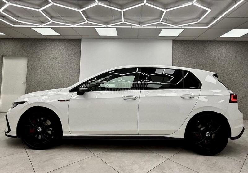 Volkswagen Golf 8 GTI
