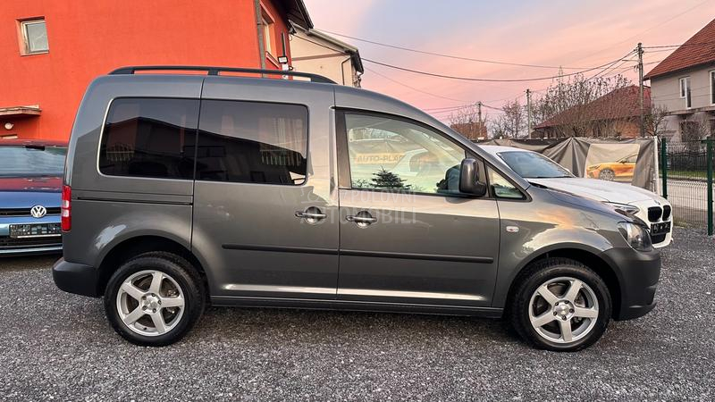Volkswagen Caddy 1.6 TDI IZUZEETAN