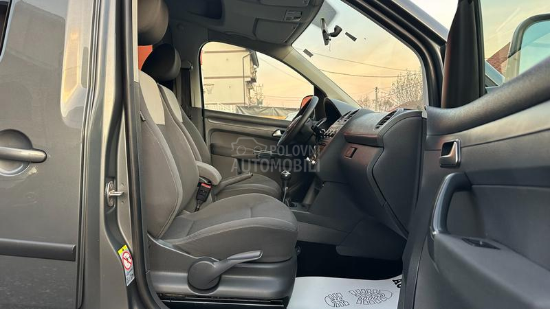 Volkswagen Caddy 1.6 TDI IZUZEETAN