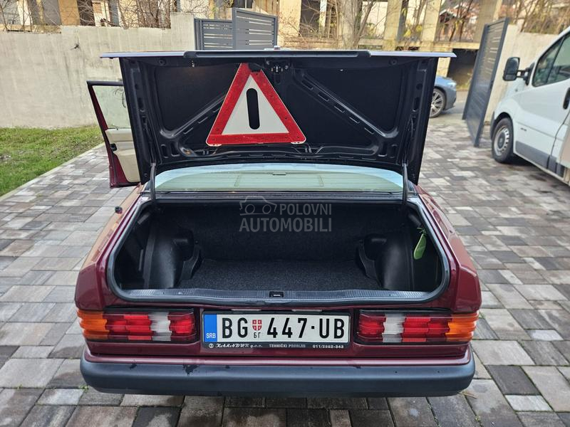 Mercedes Benz 190 2.5 D