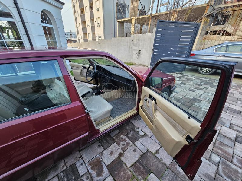 Mercedes Benz 190 2.5 D