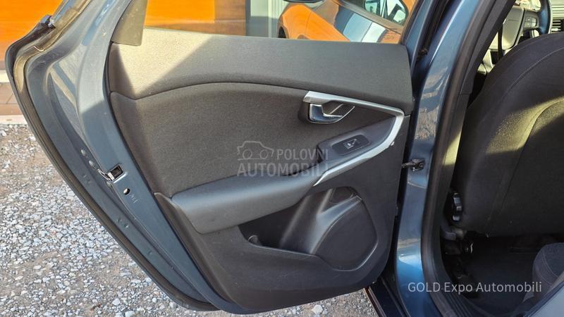 Volvo V40 1.6 D2 OCEAN RACE