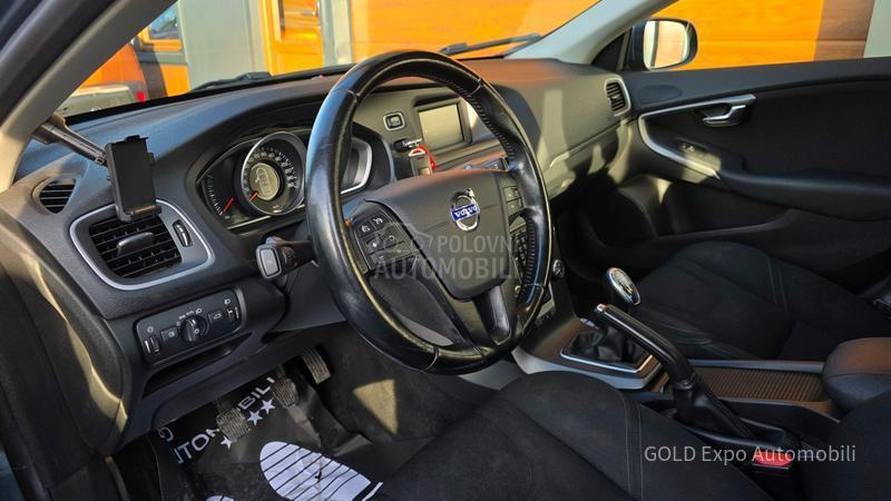 Volvo V40 1.6 D2 OCEAN RACE