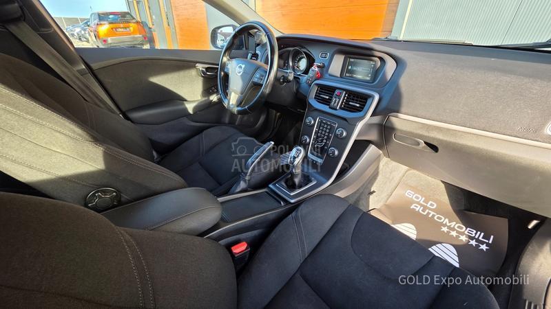 Volvo V40 1.6 D2 OCEAN RACE