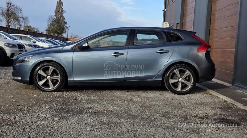 Volvo V40 1.6 D2 OCEAN RACE