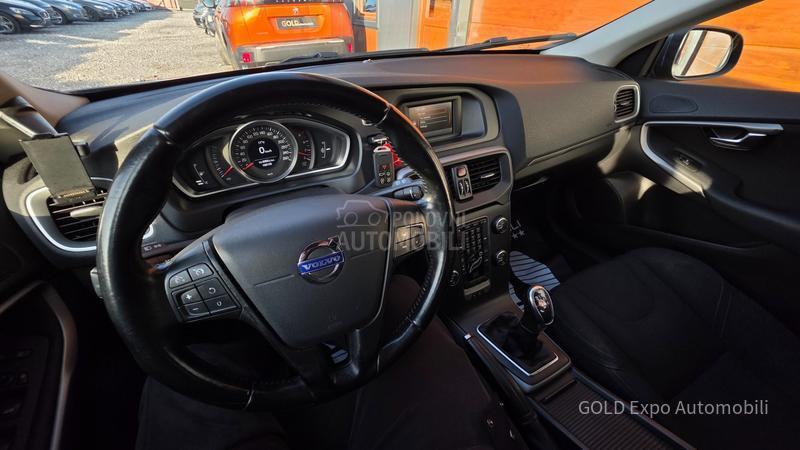 Volvo V40 1.6 D2 OCEAN RACE