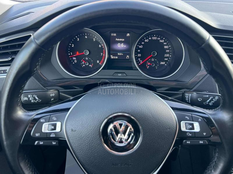 Volkswagen Tiguan R line/4x4/ACC