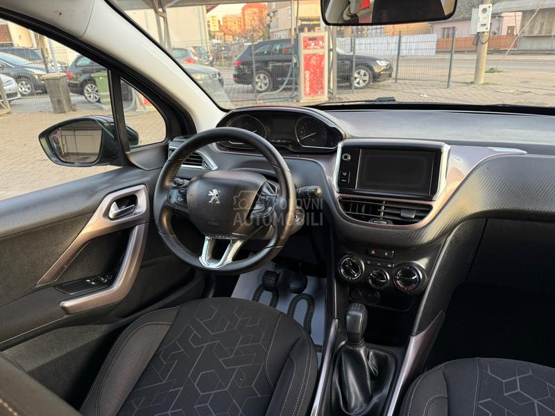 Peugeot 2008 1.2 b t.o.p