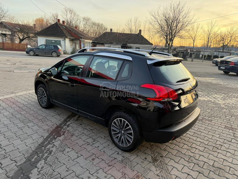 Peugeot 2008 1.2 b t.o.p