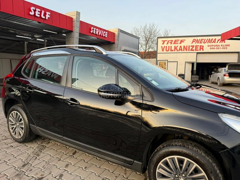 Peugeot 2008 1.2 b t.o.p