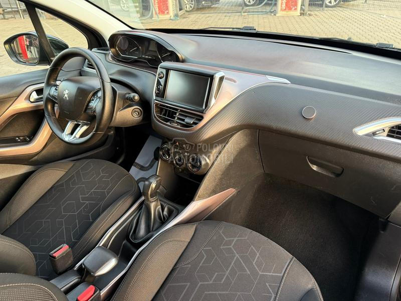 Peugeot 2008 1.2 b t.o.p