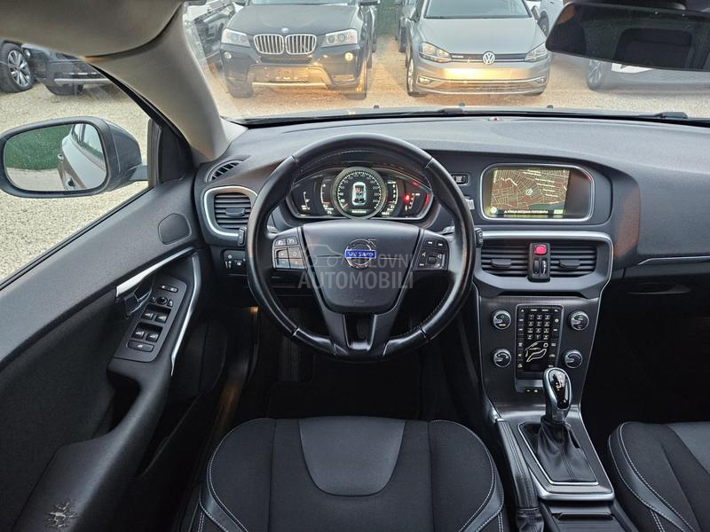 Volvo V40 2.0d//Oprema//Stanje