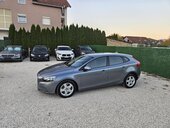 Volvo V40 2.0d//Oprema//Stanje